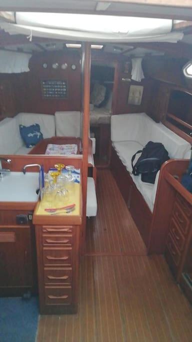 Boat-Apartamento Flotante Cadiz.. La Juanita Arroyo ภายนอก รูปภาพ